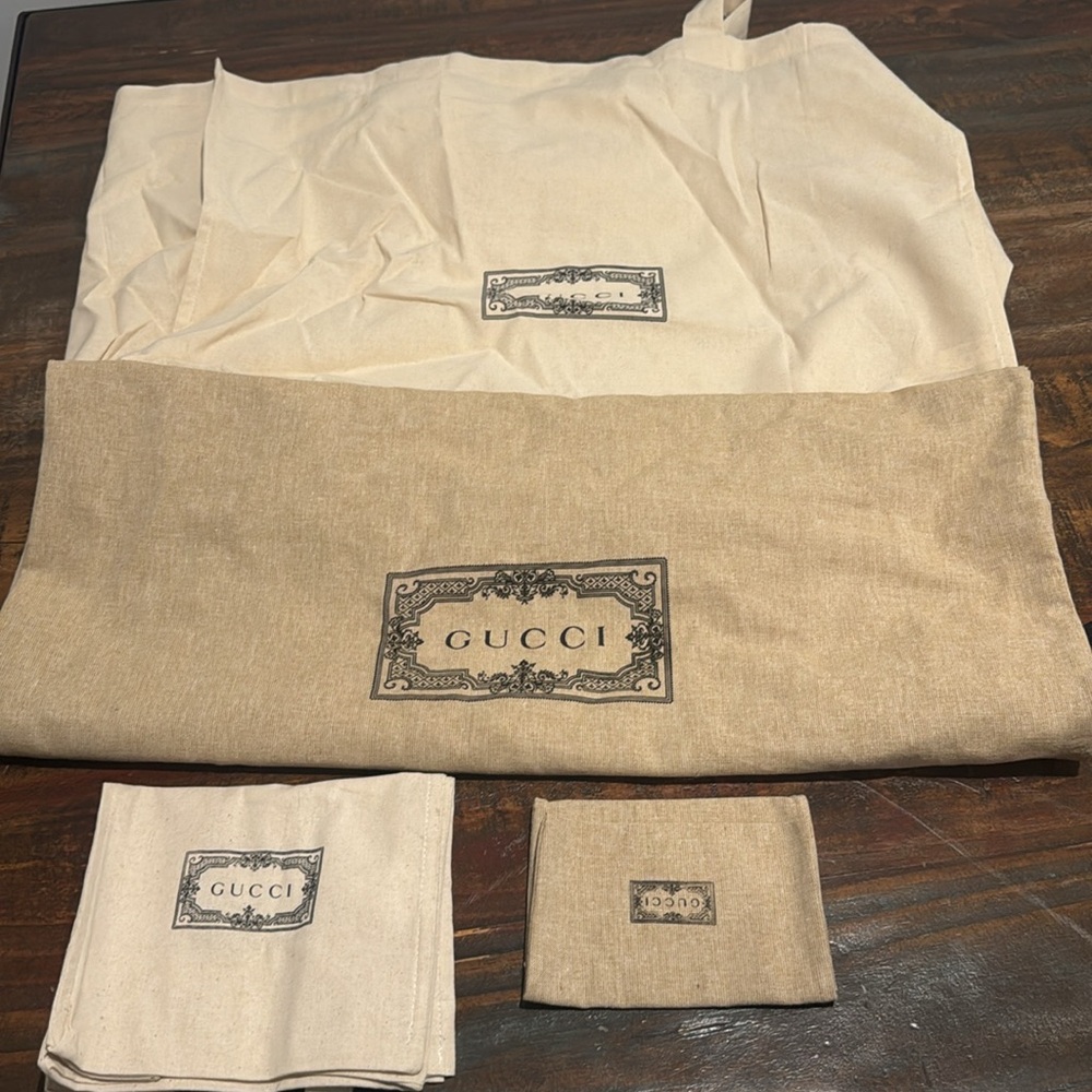Gucci Ophidia bag and wallets comes with bags and the authenticity receipt. - Picture 11 of 11